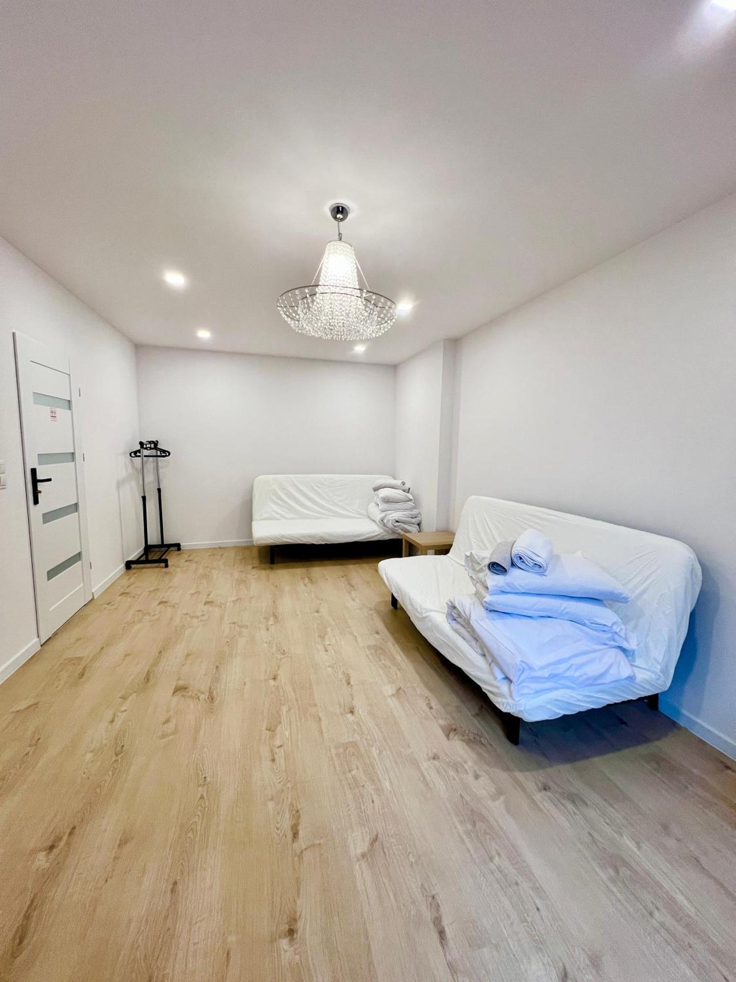 Aparthotel Industrial Rooms 罗兹 外观 照片